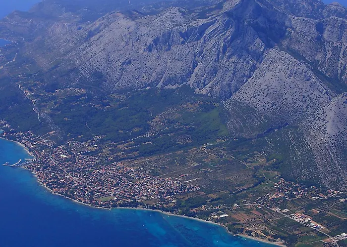 Trstenica Lägenhet *